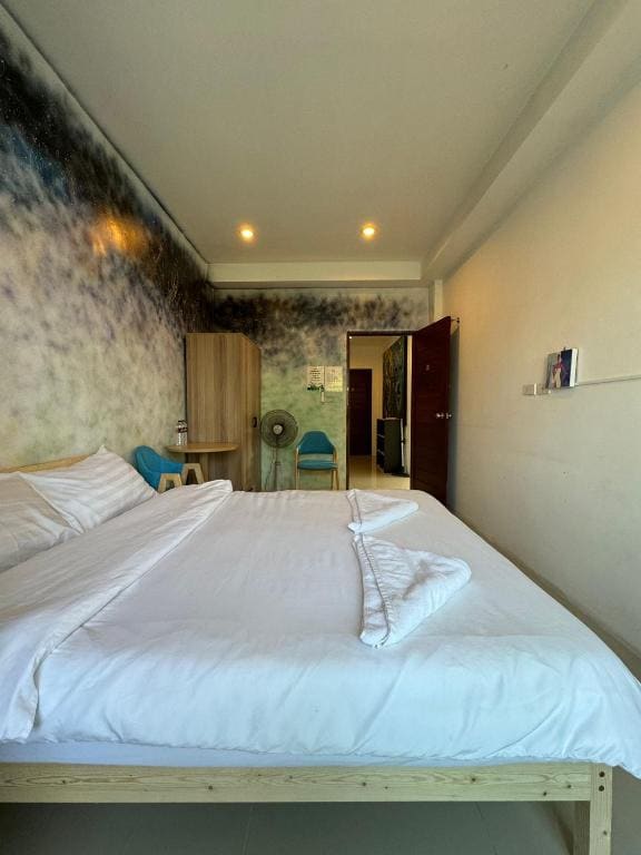 Budget Double Room room - Image 3