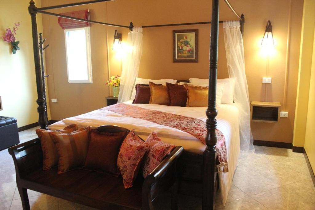 Deluxe Triple Room room - Image 3