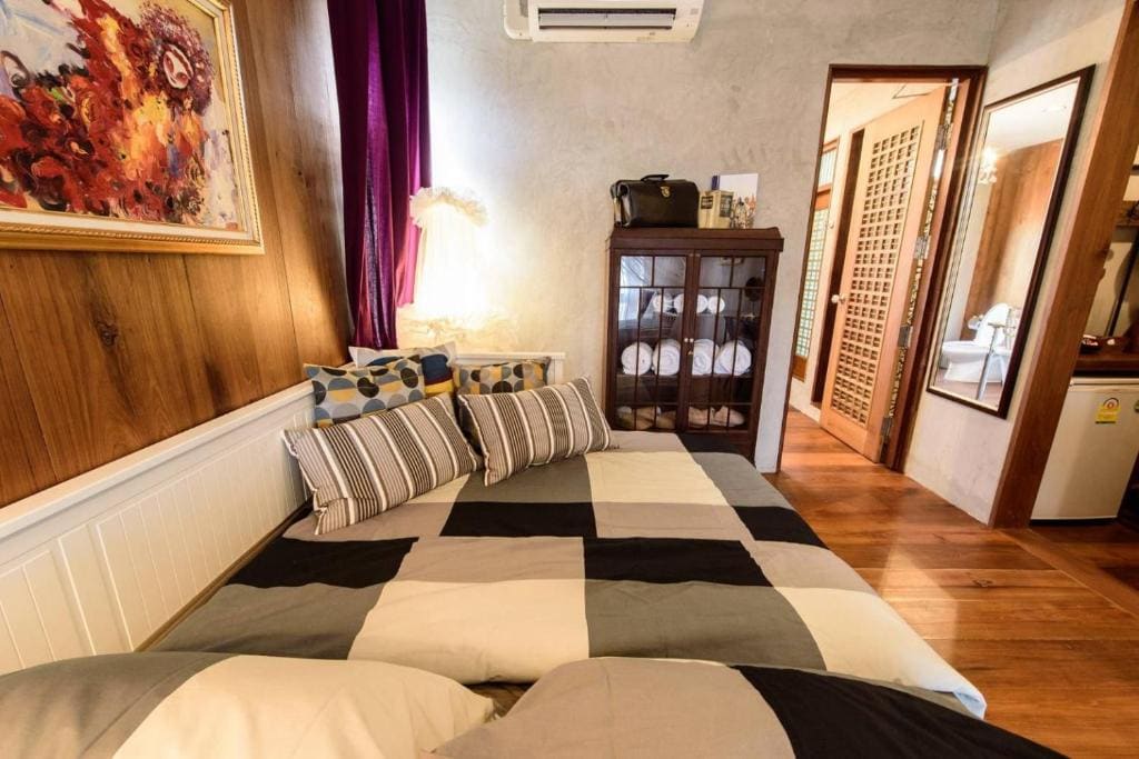 Quadruple Room with Bath room - Image 3