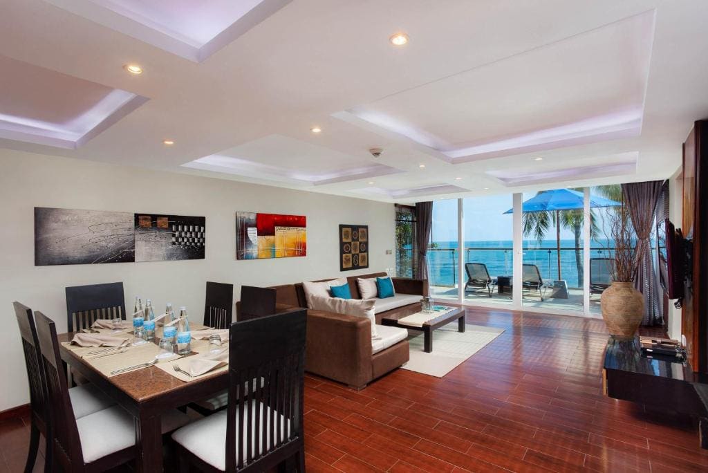 2 bedroom Spa Bath Seaview Suite room - Image 2