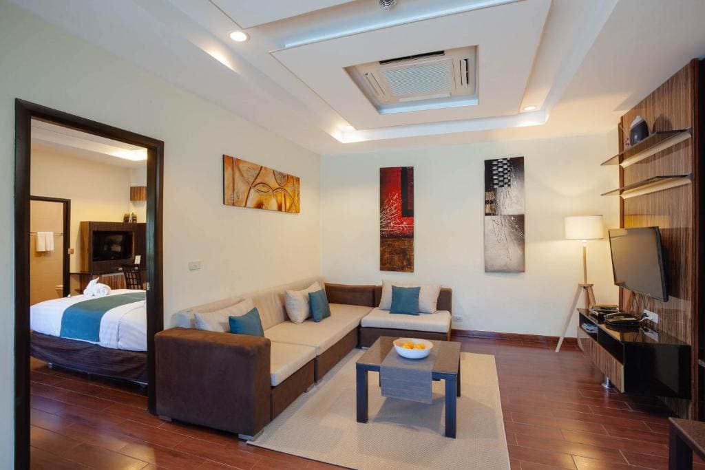Bungalow Suite room - Image 1