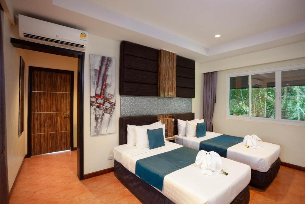 Deluxe Family Room (4 Adults) room - Image 3