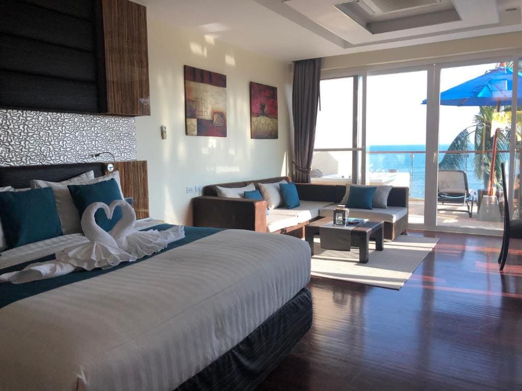 Premium Bungalow room - Image 2