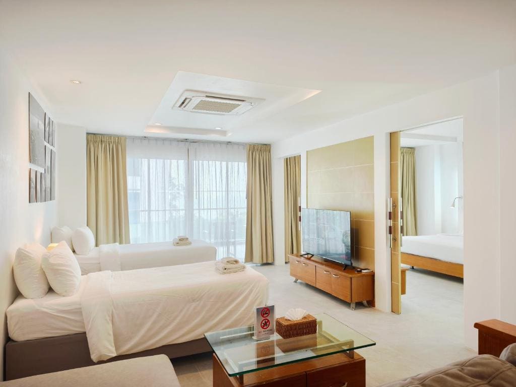 One Bedroom Suite Sea View room - Image 2