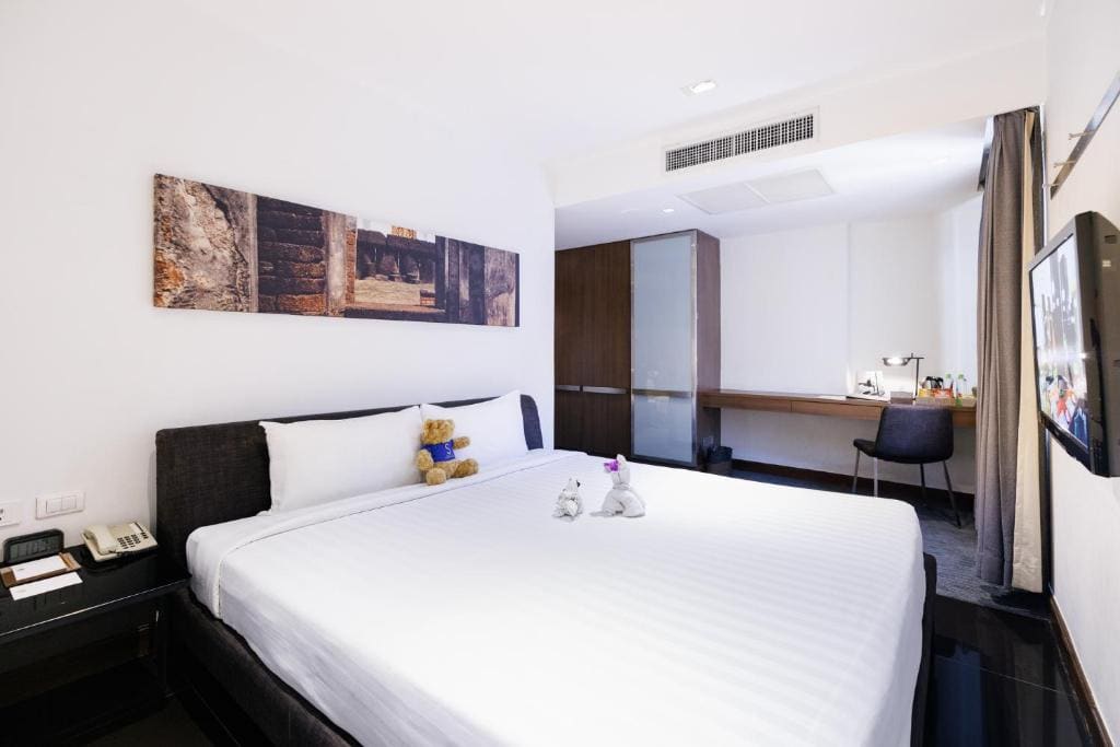 Deluxe Double Room room - Image 2
