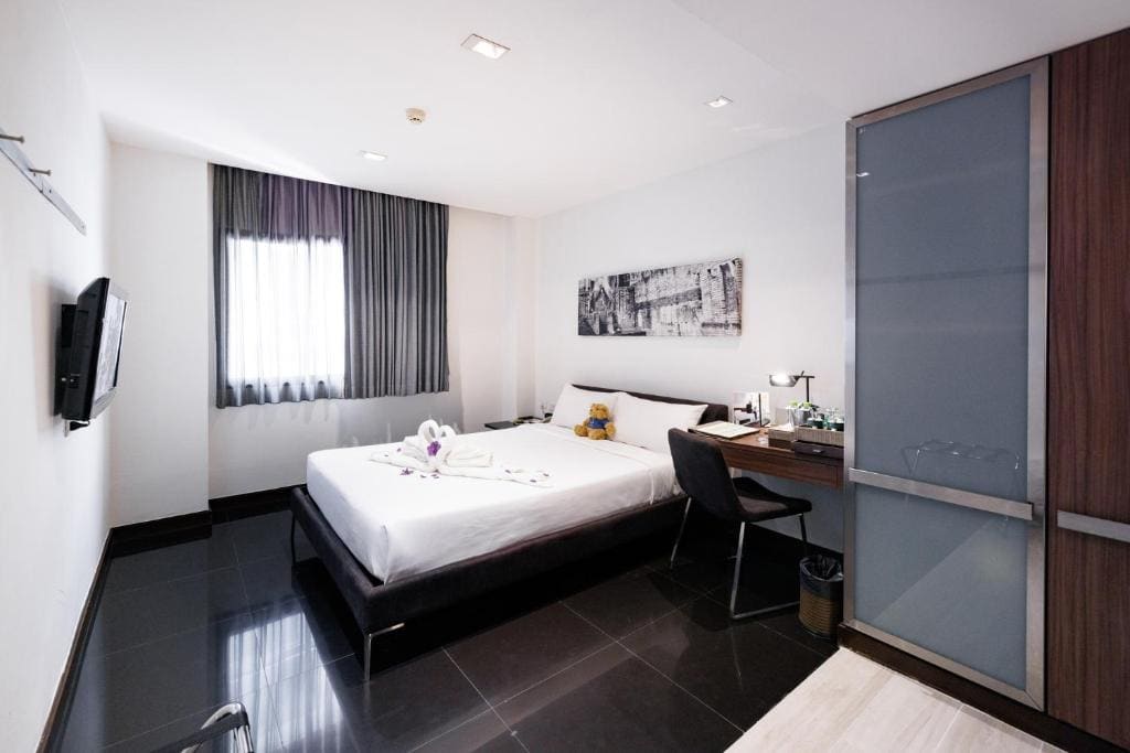 Standard Double Room room - Image 2