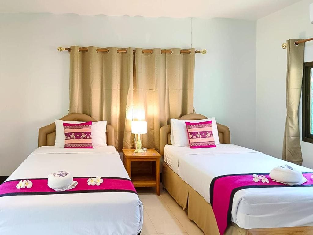 Superior Twin Room room - Image 1