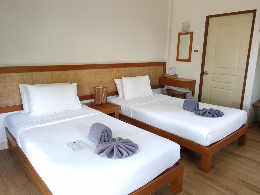 Superior Double or Twin Room room - Image 2