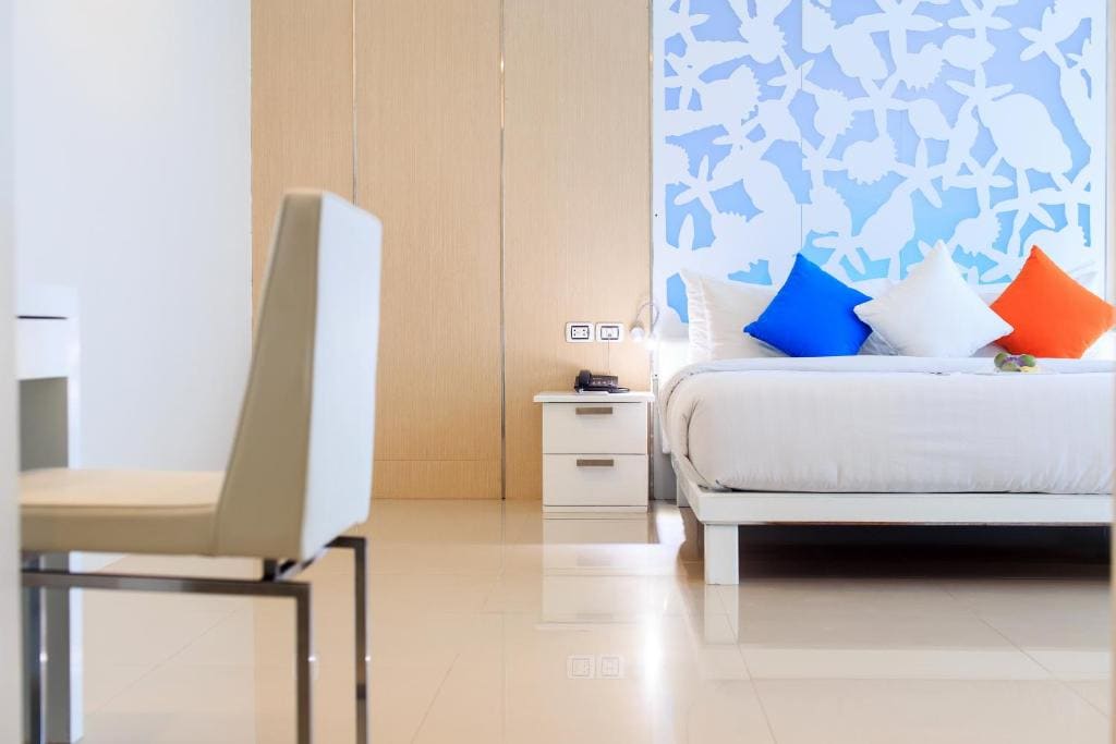 Superior Double Room with Sea View room - Image 1