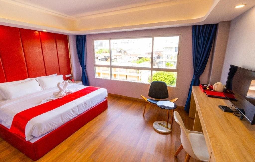 Deluxe Double Room room - Image 1