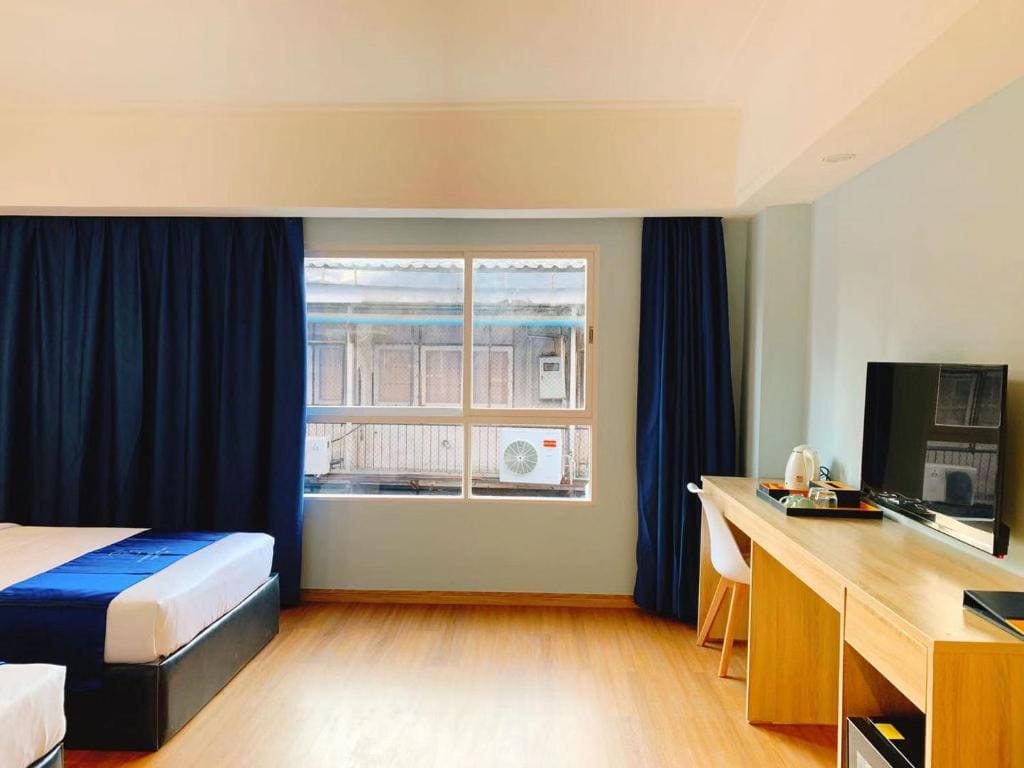 Standard Twin Room room - Image 3