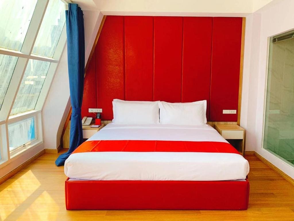Superior Queen Room room - Image 2