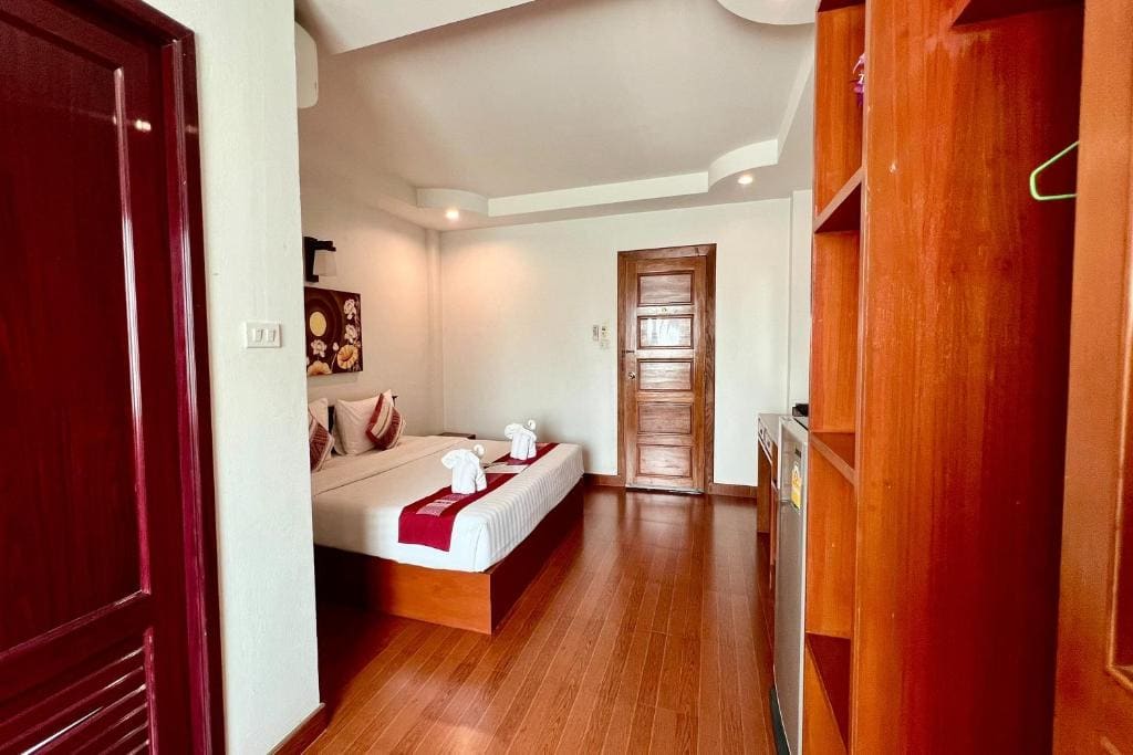 Double Room with Mountain View room - Image 2