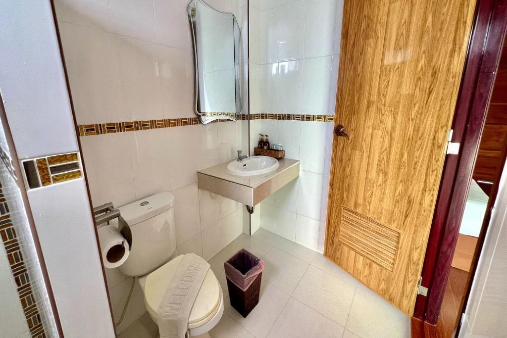 Deluxe Triple Room room - Image 3