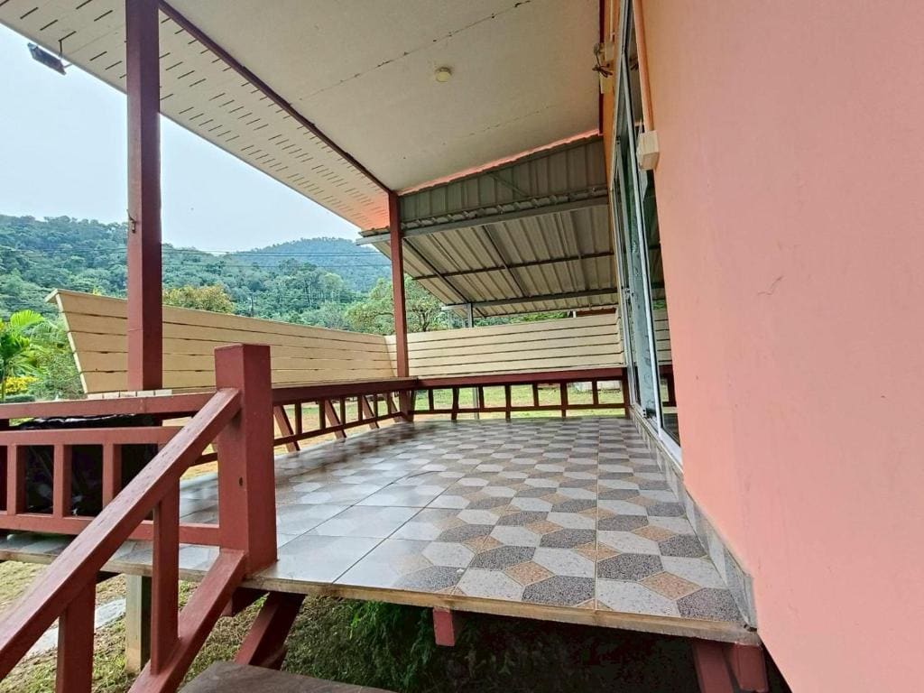 Family Suite with Balcony room - Image 2