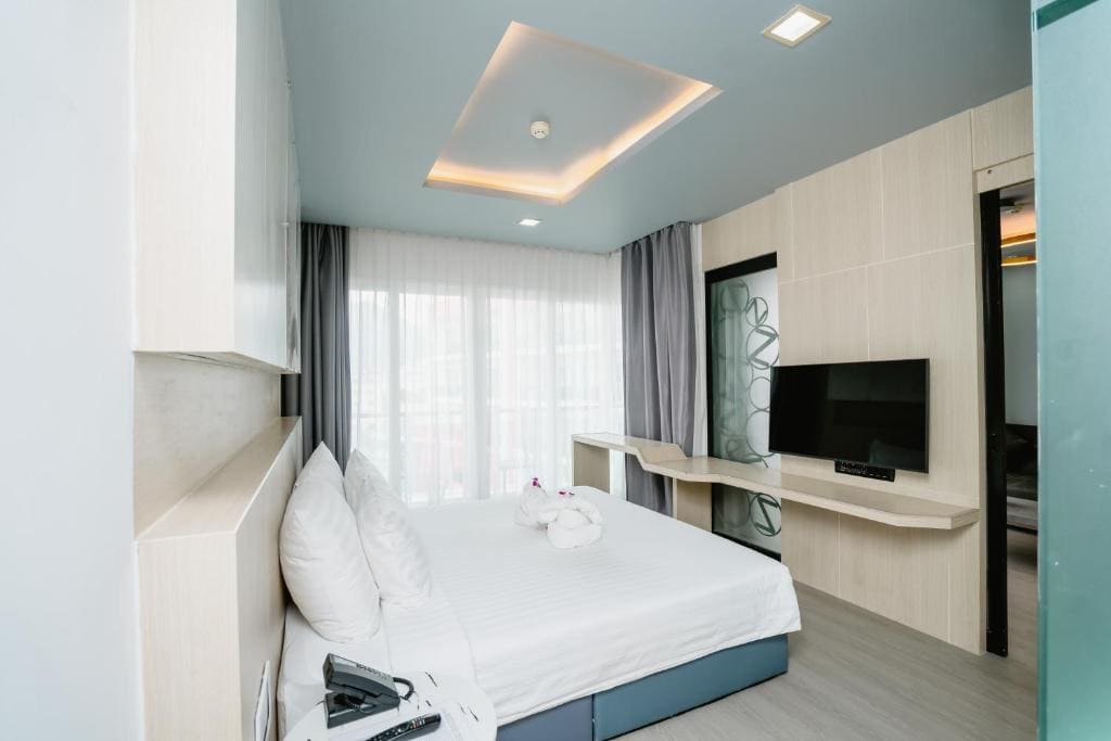 Suite + Free access to Sauna Room room - Image 2