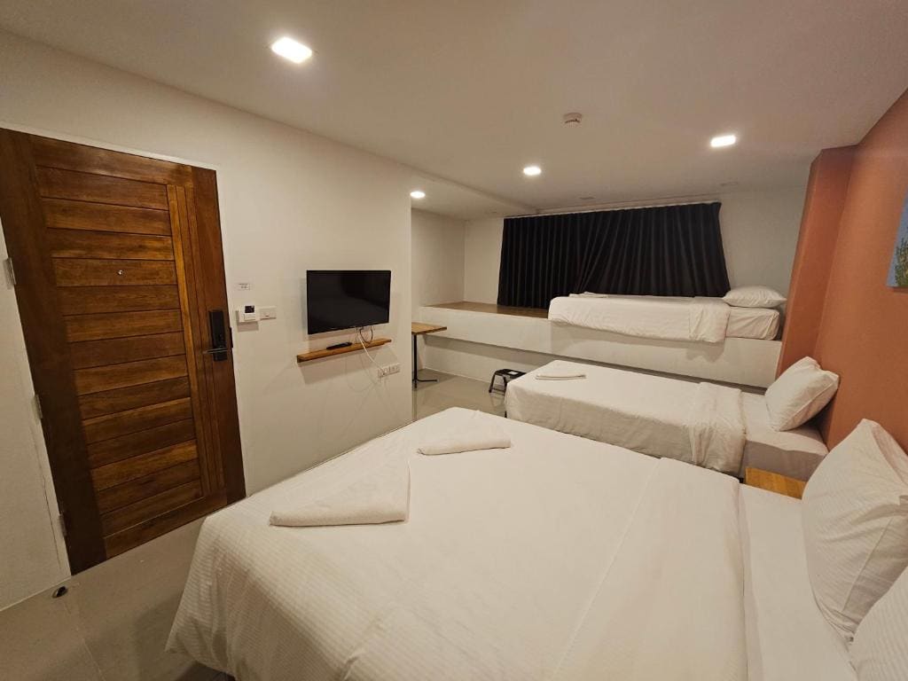 Standard Family-Building 2 room - Image 1