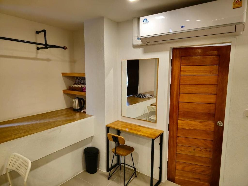Superior Quadruple Room - Building 2 room - Image 2
