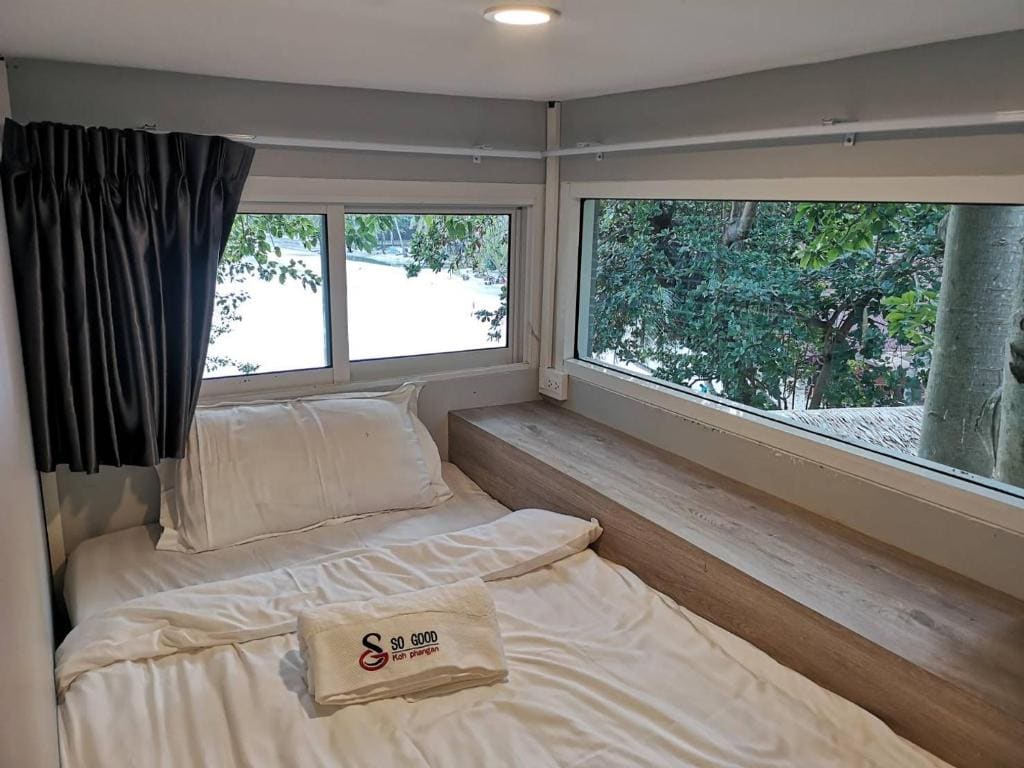 Single Bed in 10-Bed Dormitory Room room - Image 3