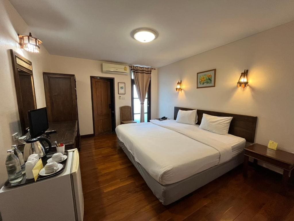 Standard King Room Pool View with Balcony room - Image 1