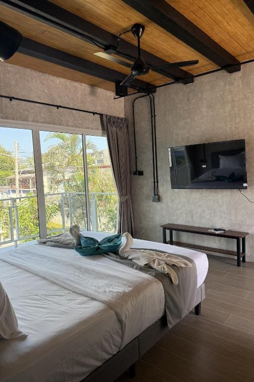 Deluxe Room room - Image 2