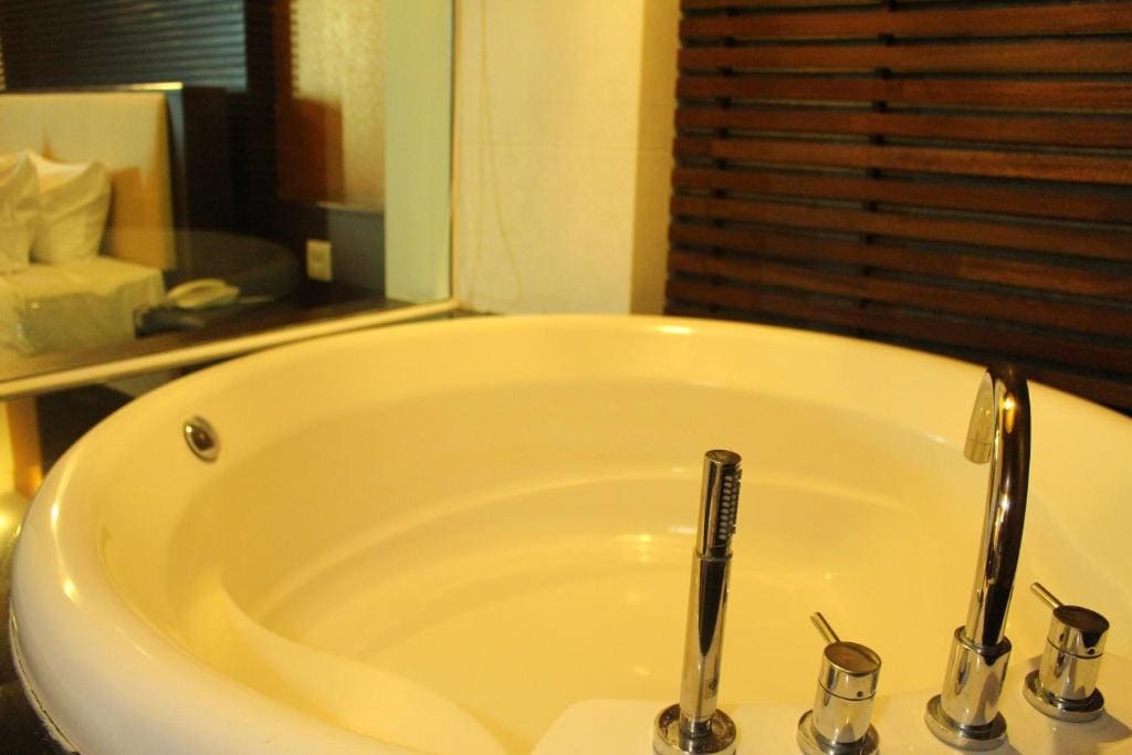 Executive Suite Room room - Image 2