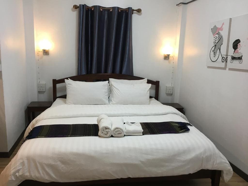 Family Room room - Image 1