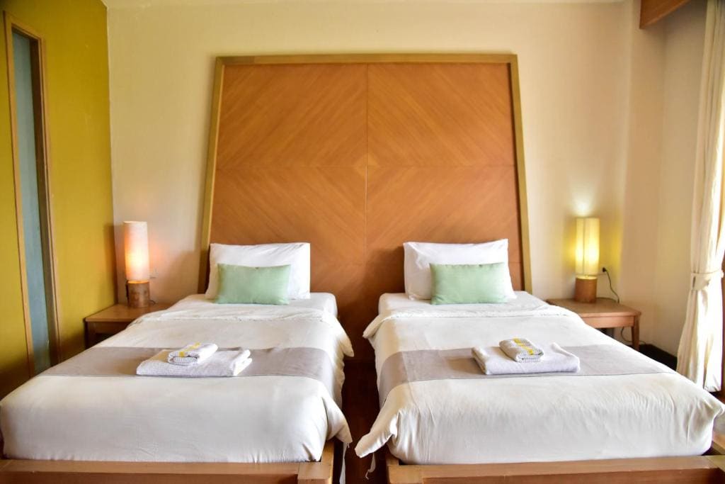 Superior Twin Room room - Image 3