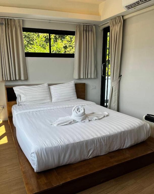 Superior Double Room room - Image 3