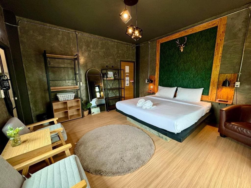 Deluxe Double Room with Mountain View room - Image 3