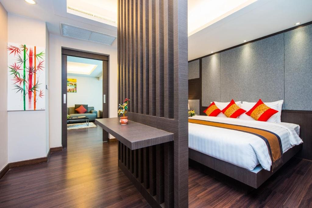 Executive Suite room - Image 1