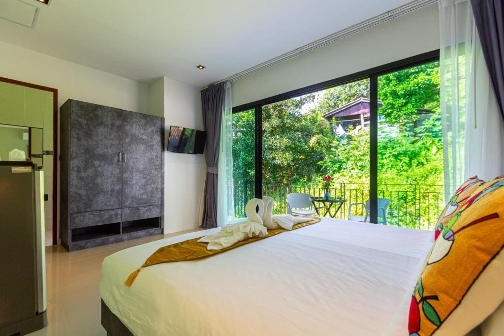 Double Room with Mountain View room - Image 2