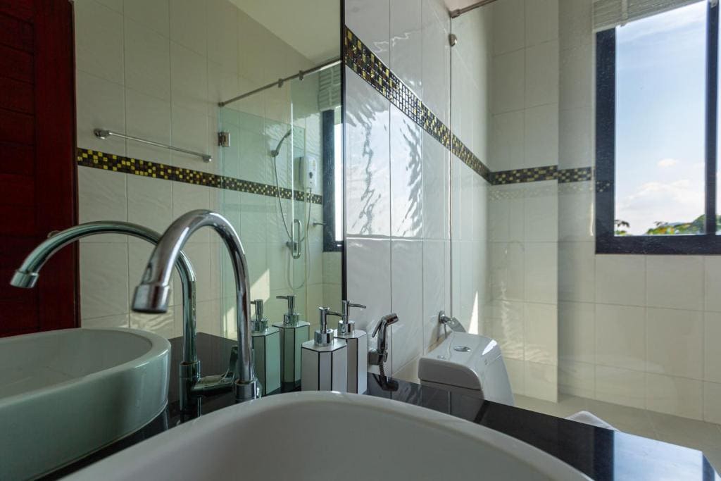 Deluxe Double Room with Sea View room - Image 2