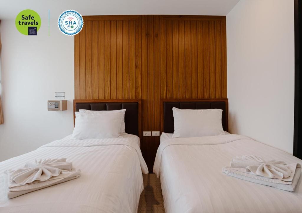 Standard Twin City View room - Image 1