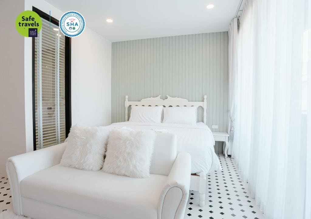 Deluxe City View room - Image 1