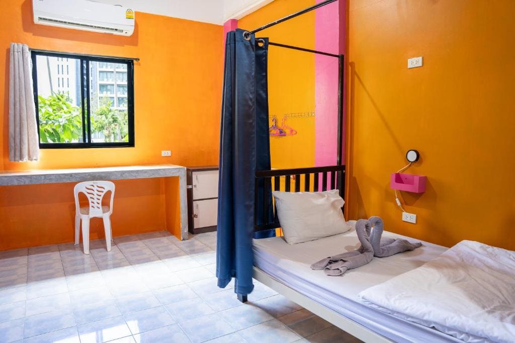 Bed in 4-Bed Mixed Dormitory Room room - Image 3