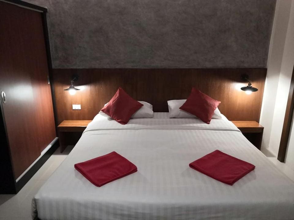 Double Room with Balcony room - Image 1