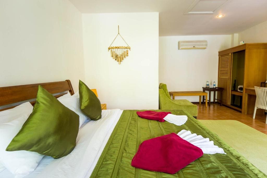 King Room with Pool View room - Image 3