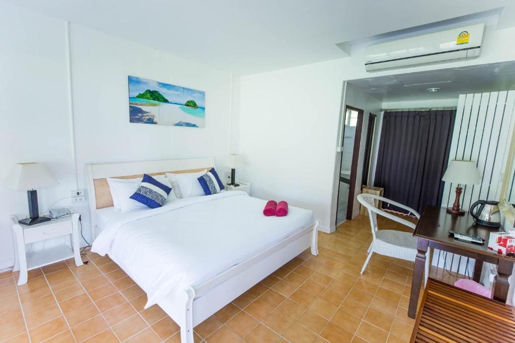 Bungalow with Sea View room - Image 3