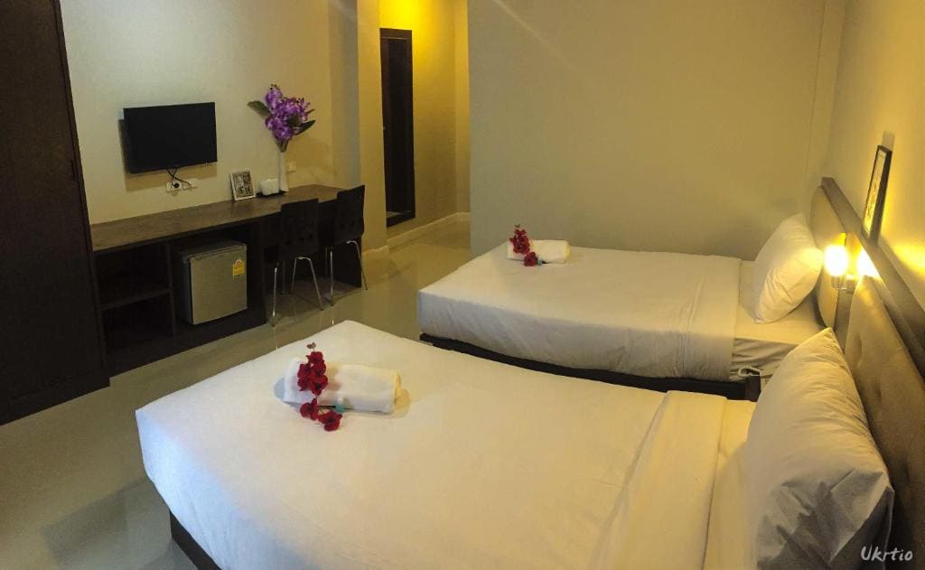 Standard Double Room with Balcony room - Image 2