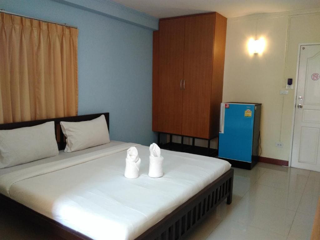 Budget Double Room room - Image 3