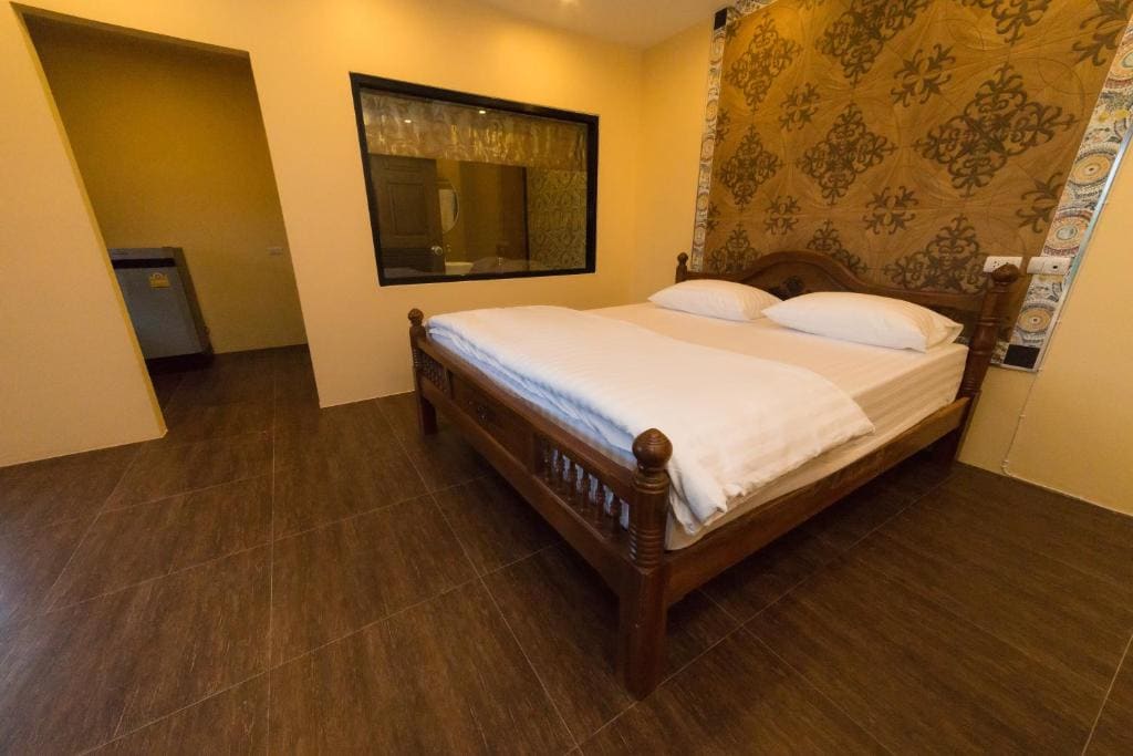 Deluxe Double Room with Balcony room - Image 1
