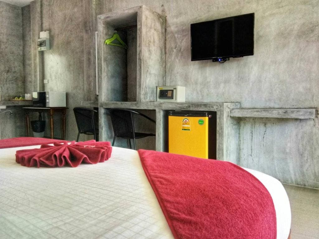 Deluxe Twin Room room - Image 3
