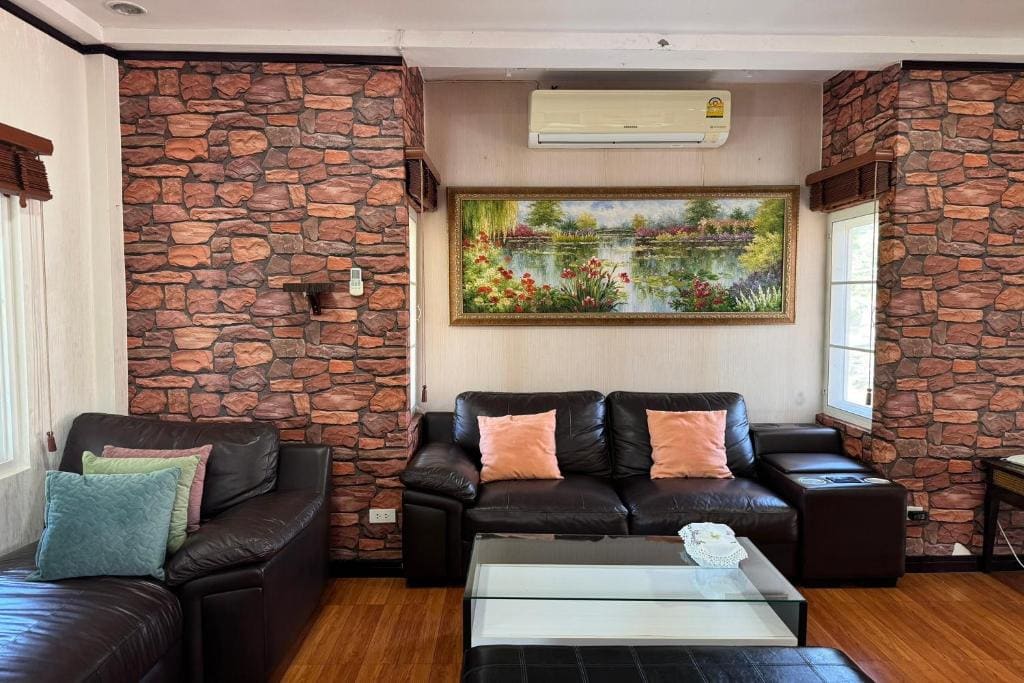 Villa with Private Pool room - Image 2