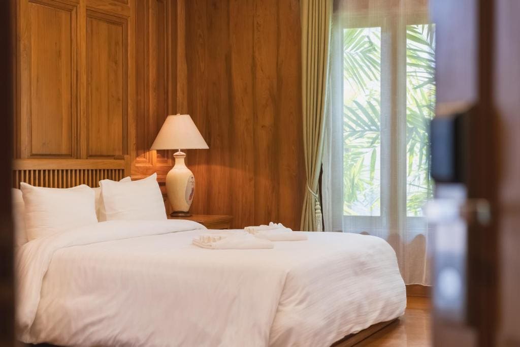 Deluxe Room room - Image 3