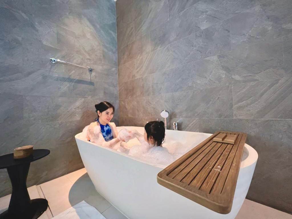 Suite with Private Pool room - Image 3