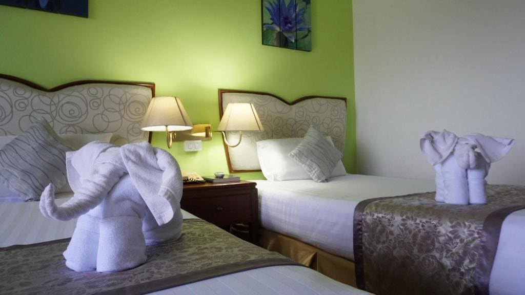 Standard Twin Room room - Image 1