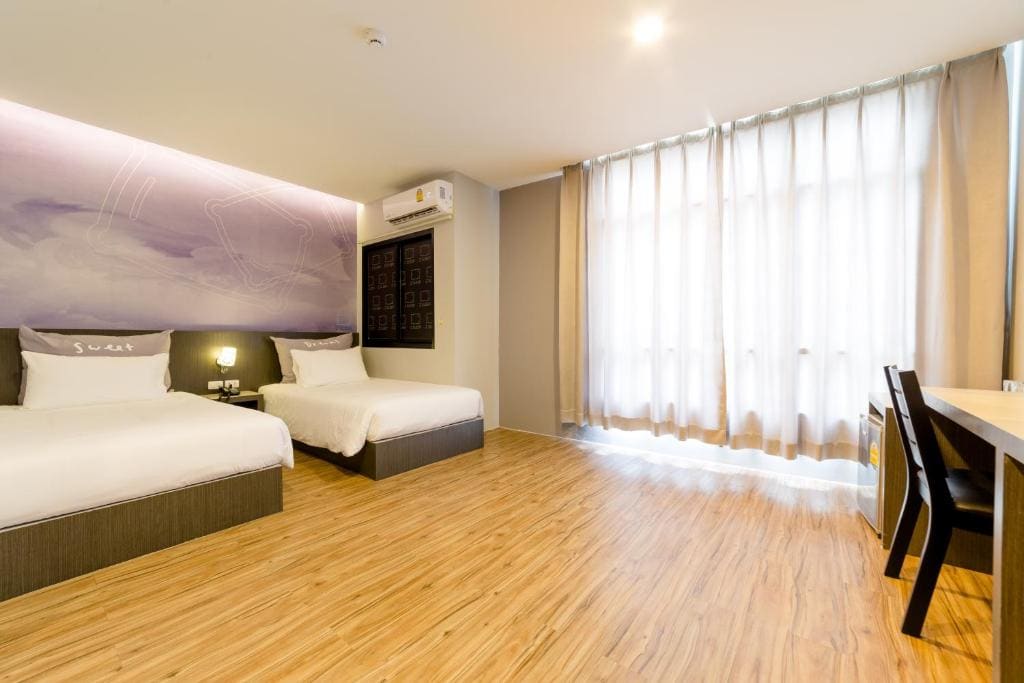 Room room - Image 3