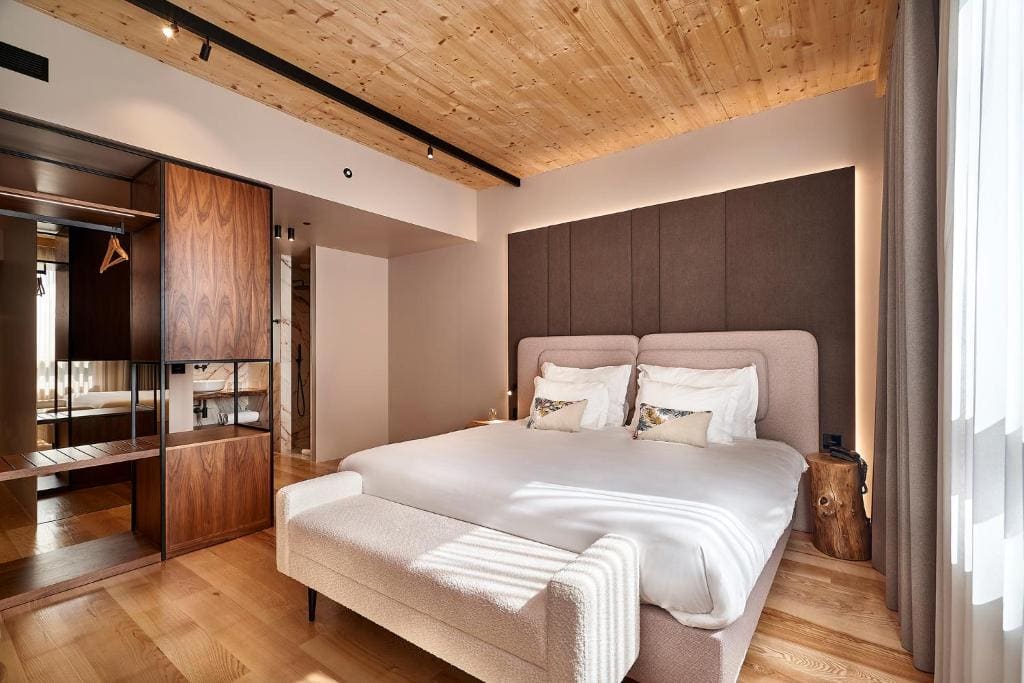Executive Suite room - Image 1