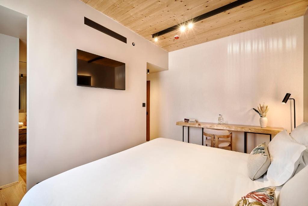 Standard Double or Twin Room room - Image 3